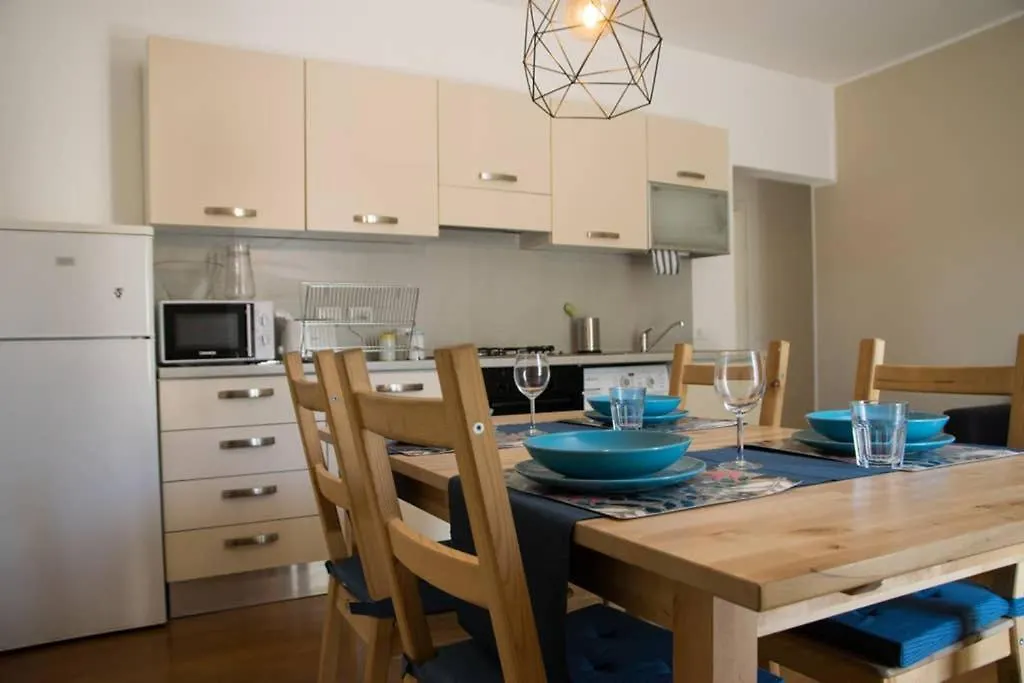 Casaurora - Apartment 20Steps From 5 Terre Train Station In La Spezia
