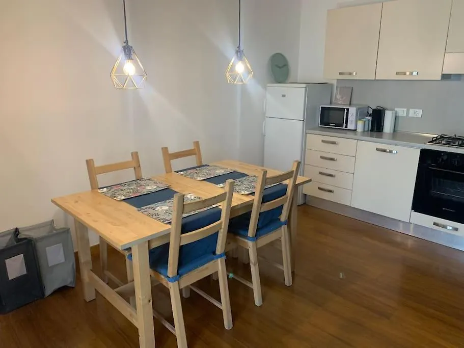 Casaurora - Apartment 20Steps From 5 Terre Train Station In La Spezia