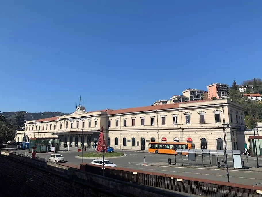Casaurora - Apartment 20Steps From 5 Terre Train Station In La Spezia